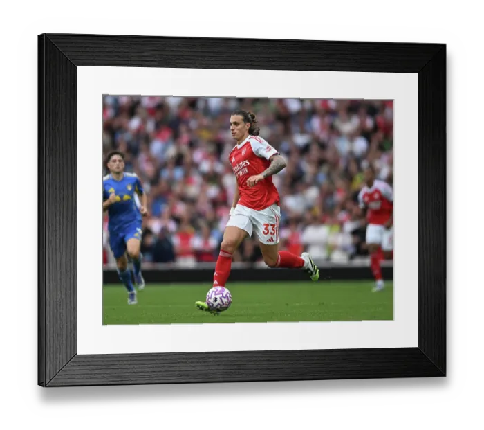 Framed Print : Arsenal v Leeds United - Premier League
