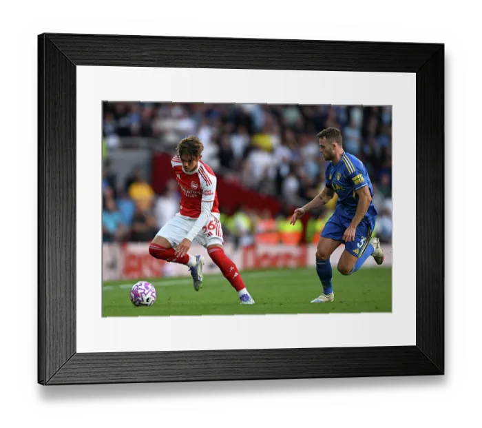 Framed Print : Arsenal v Leeds United - Premier League Framed Print : Arsenal v Leeds United - Premier League