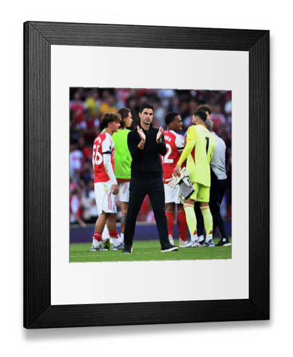 Framed Print : Arsenal v Leeds United - Premier League Framed Print : Arsenal v Leeds United - Premier League