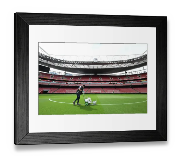 Framed Print : Arsenal v Leeds United - Premier League