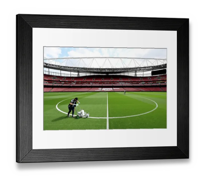 Framed Print : Arsenal v Leeds United - Premier League
