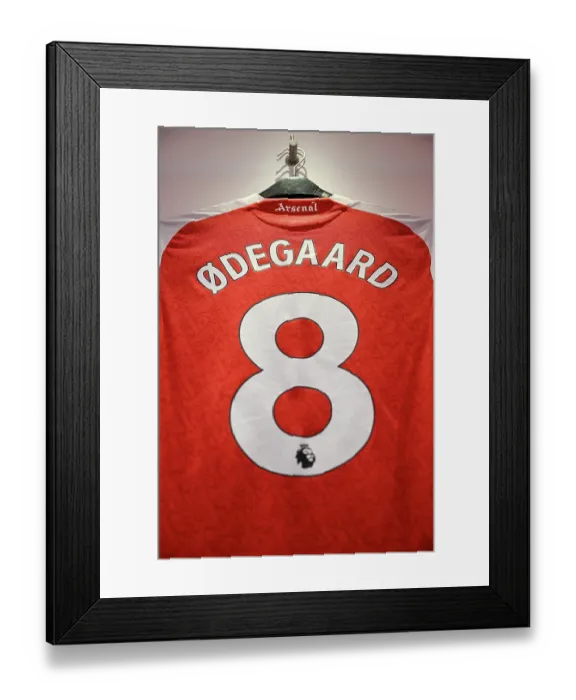 Framed Print : Arsenal v Leeds United - Premier League