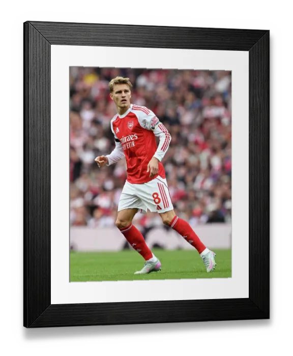 Framed Print : Arsenal v Leeds United - Premier League