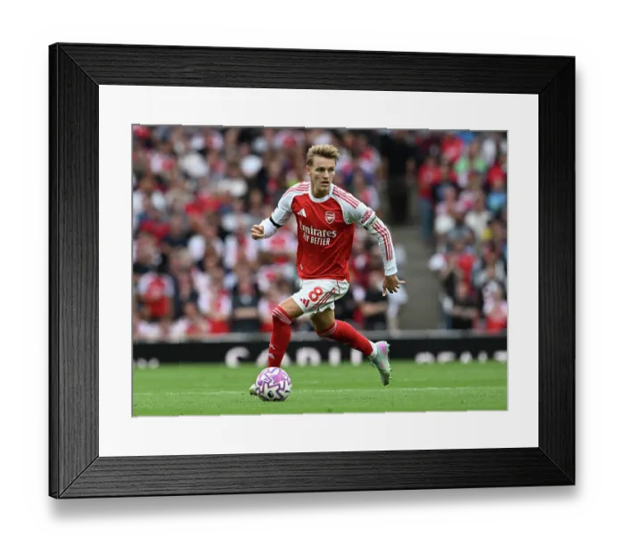 Framed Print : Arsenal v Leeds United - Premier League