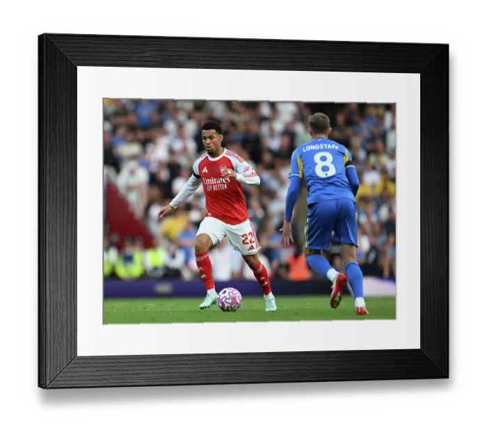 Framed Print : Arsenal v Leeds United - Premier League