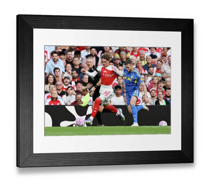 Framed Print : Arsenal v Leeds United - Premier League Framed Print : Arsenal v Leeds United - Premier League