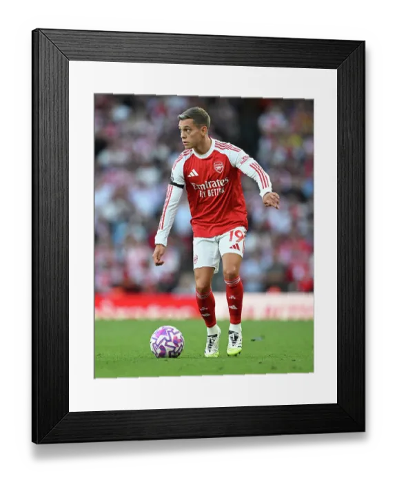 Framed Print : Arsenal v Leeds United - Premier League