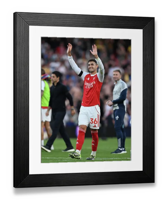 Framed Print : Arsenal v Leeds United - Premier League Framed Print : Arsenal v Leeds United - Premier League