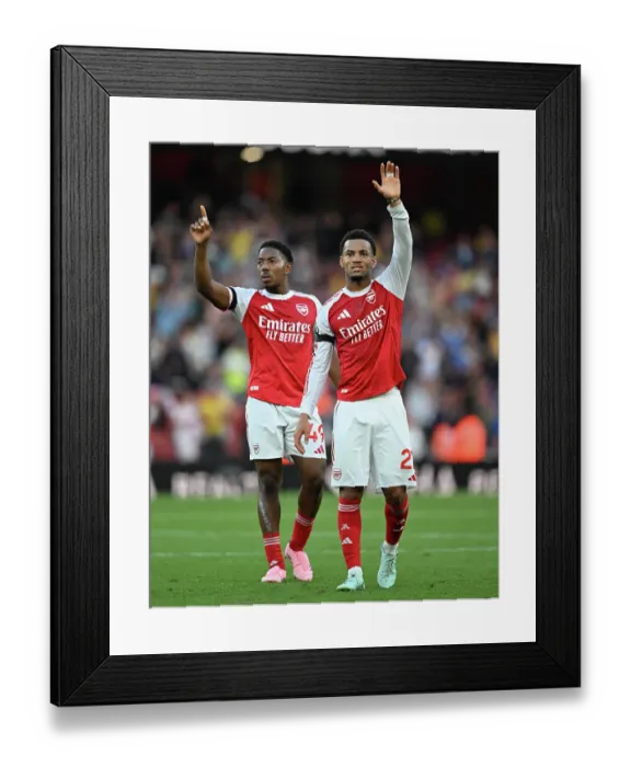 Framed Print : Arsenal v Leeds United - Premier League Framed Print : Arsenal v Leeds United - Premier League