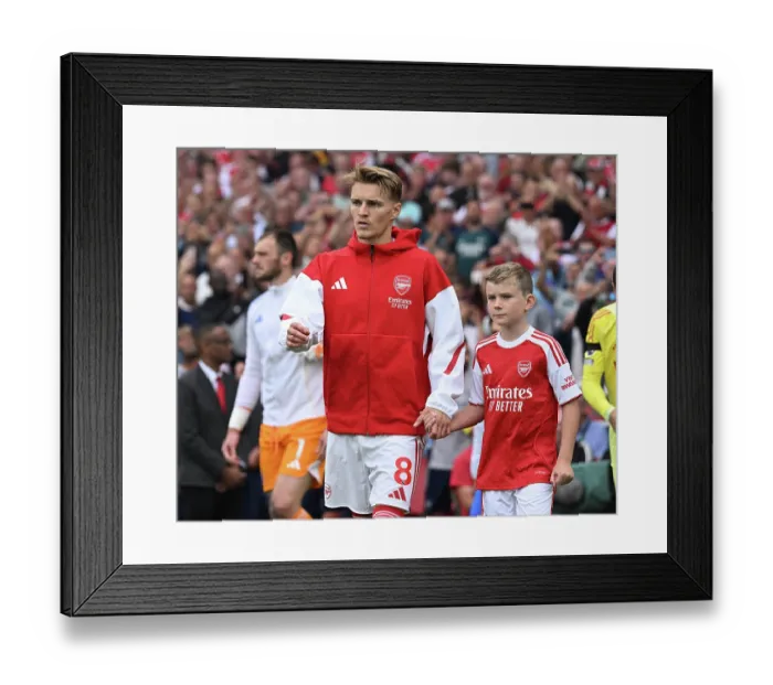 Framed Print : Arsenal v Leeds United - Premier League Framed Print : Arsenal v Leeds United - Premier League