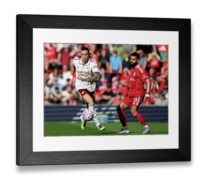 Framed Print : Liverpool v Arsenal - Premier League
