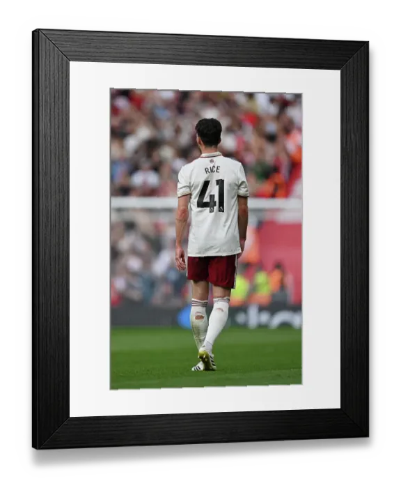Framed Print : Liverpool v Arsenal - Premier League