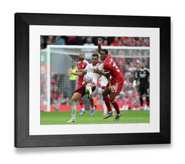 Framed Print : Liverpool v Arsenal - Premier League Framed Print : Liverpool v Arsenal - Premier League