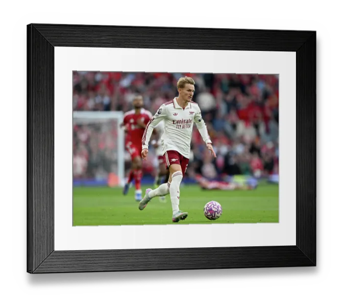 Framed Print : Liverpool v Arsenal - Premier League Framed Print : Liverpool v Arsenal - Premier League