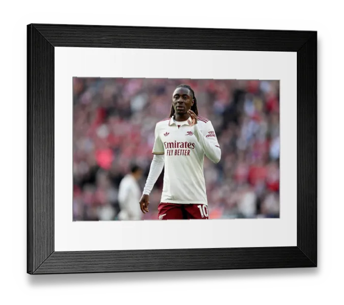 Framed Print : Liverpool v Arsenal - Premier League