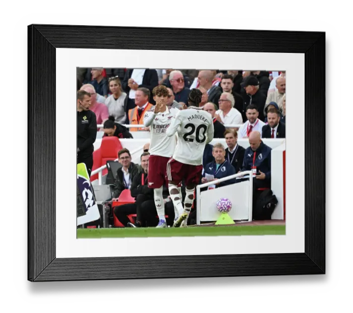 Framed Print : Liverpool v Arsenal - Premier League Framed Print : Liverpool v Arsenal - Premier League