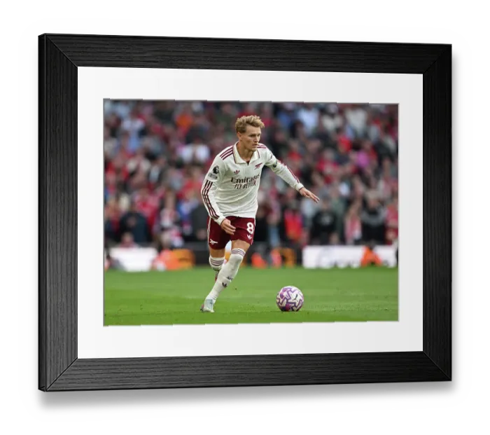 Framed Print : Liverpool v Arsenal - Premier League Framed Print : Liverpool v Arsenal - Premier League