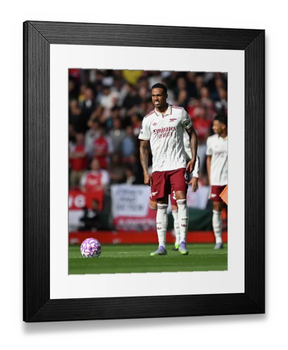 Framed Print : Liverpool v Arsenal - Premier League Framed Print : Liverpool v Arsenal - Premier League