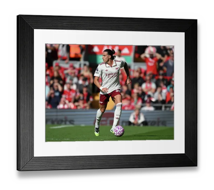 Framed Print : Liverpool v Arsenal - Premier League