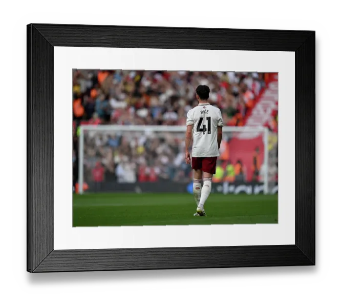 Framed Print : Liverpool v Arsenal - Premier League