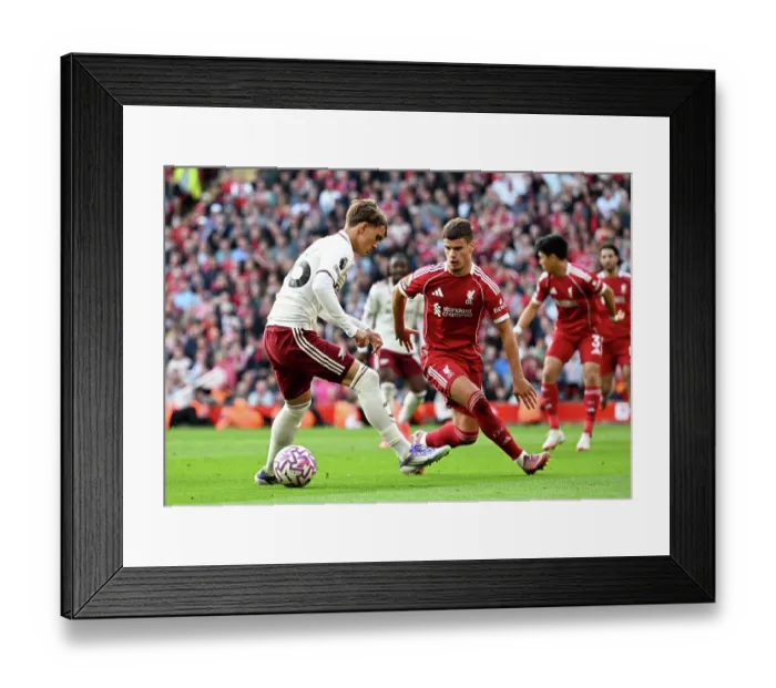 Framed Print : Liverpool v Arsenal - Premier League Framed Print : Liverpool v Arsenal - Premier League