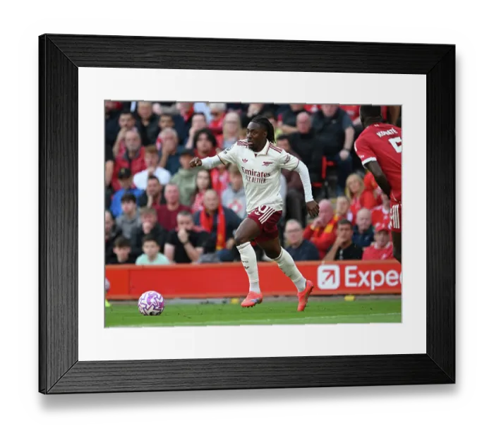 Framed Print : Liverpool v Arsenal - Premier League