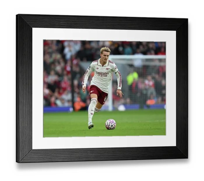 Framed Print : Liverpool v Arsenal - Premier League Framed Print : Liverpool v Arsenal - Premier League
