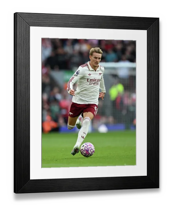 Framed Print : Liverpool v Arsenal - Premier League Framed Print : Liverpool v Arsenal - Premier League