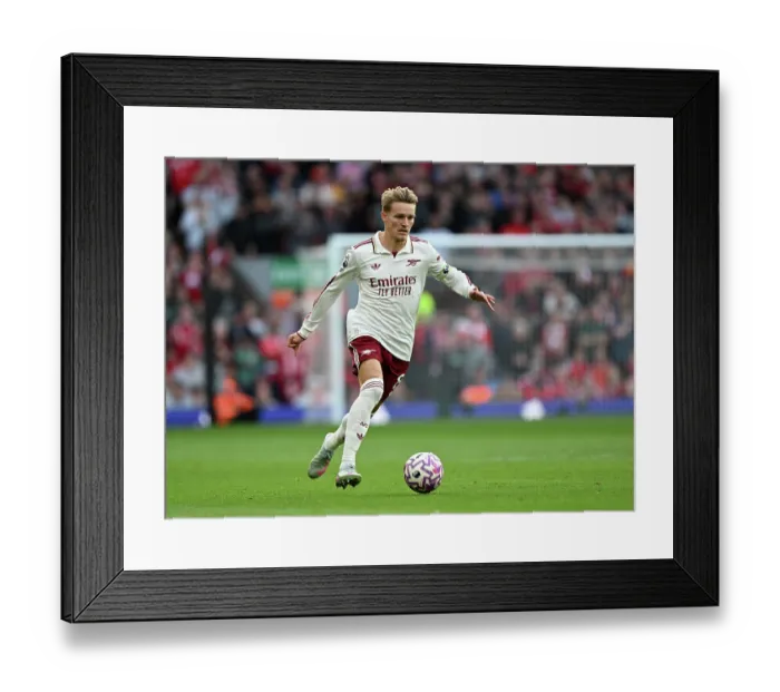 Framed Print : Liverpool v Arsenal - Premier League Framed Print : Liverpool v Arsenal - Premier League