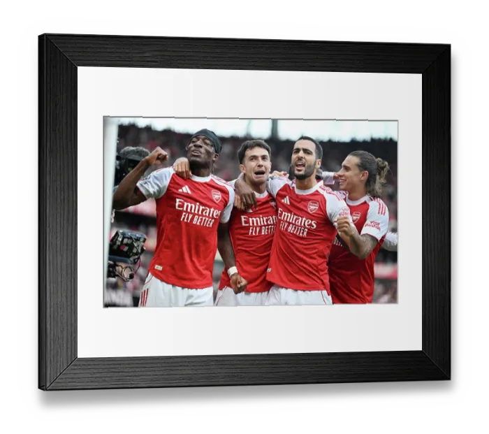 Framed Print : Arsenal v Nottingham Forest - Premier League