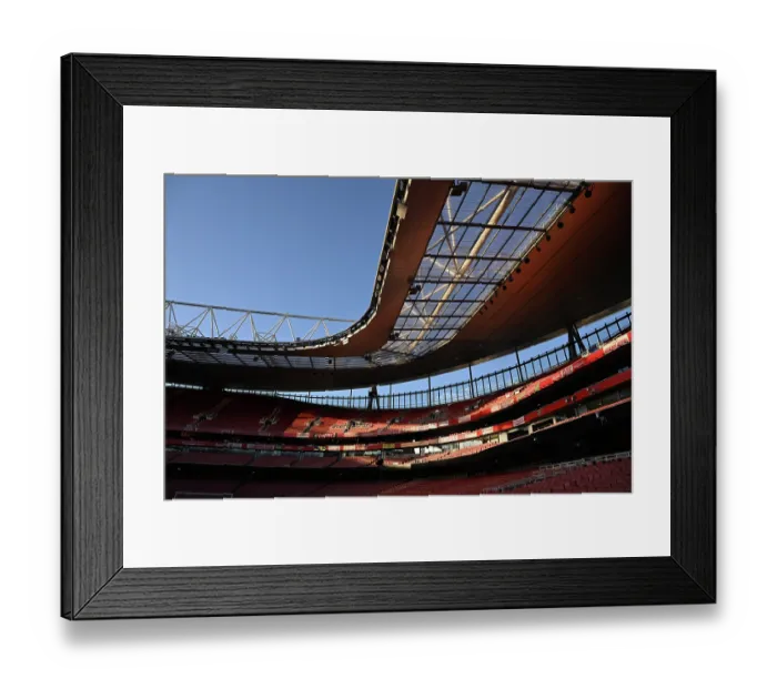 Framed Print : Arsenal v Nottingham Forest - Premier League