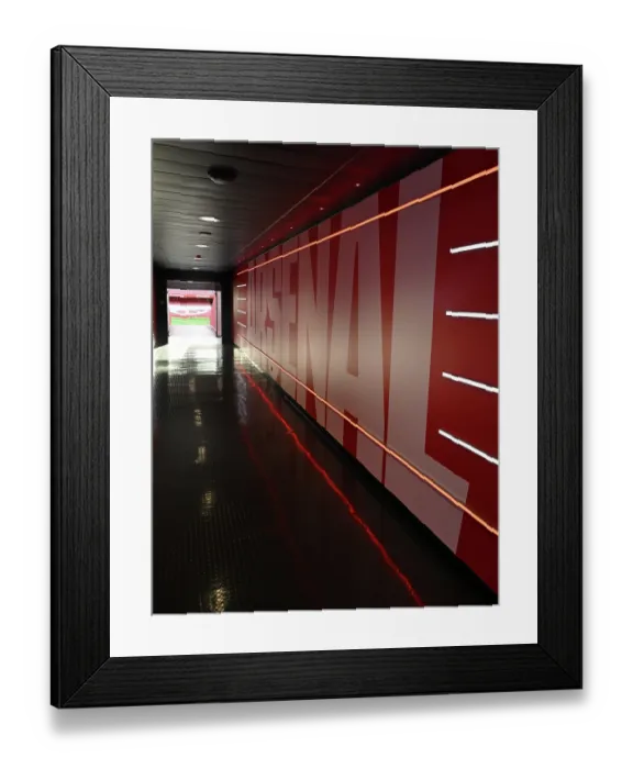 Framed Print : Arsenal v Nottingham Forest - Premier League