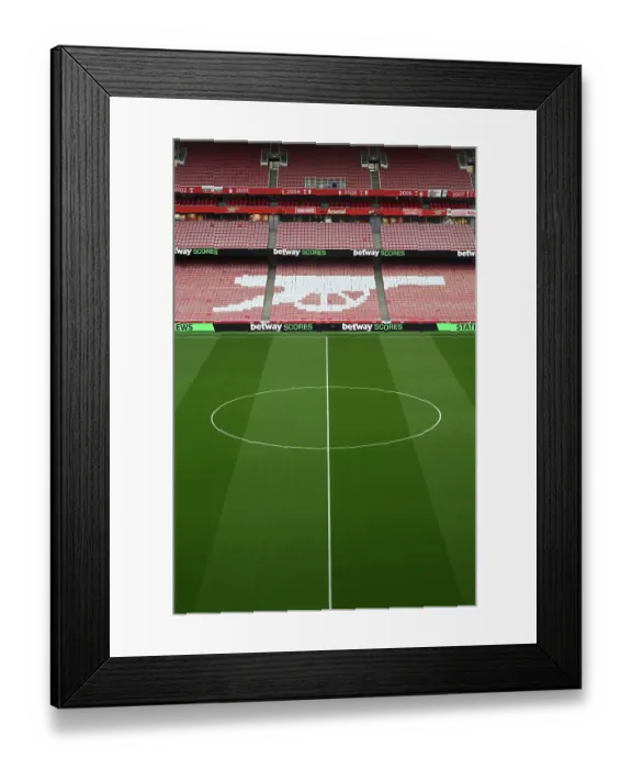 Framed Print : Arsenal v Nottingham Forest - Premier League Framed Print : Arsenal v Nottingham Forest - Premier League