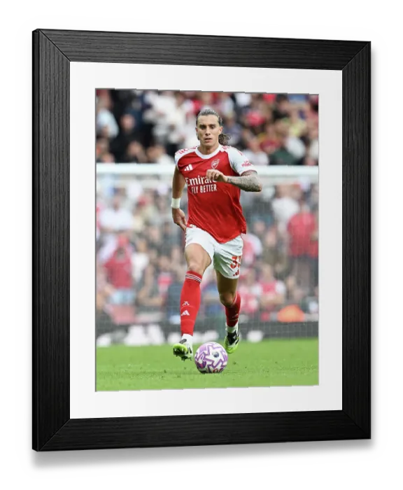Framed Print : Arsenal v Nottingham Forest - Premier League Framed Print : Arsenal v Nottingham Forest - Premier League