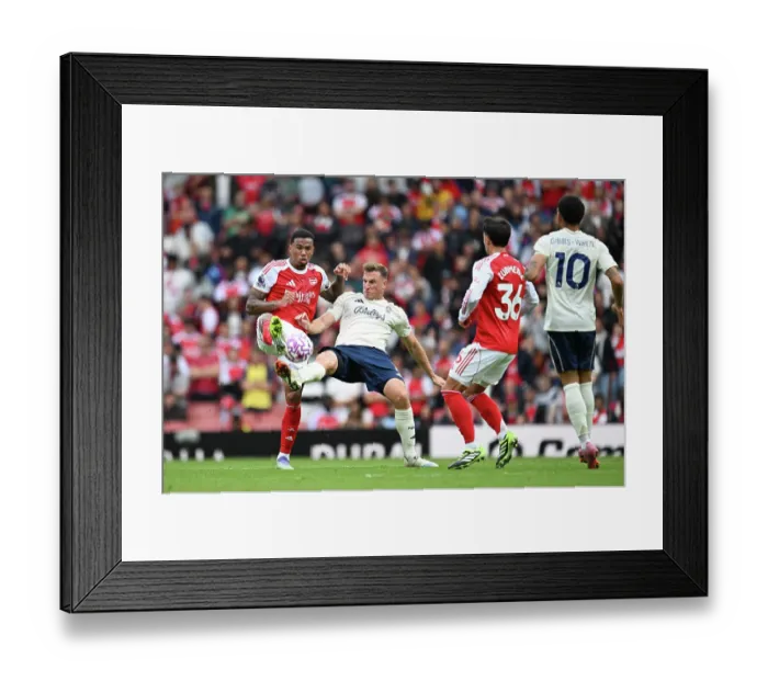 Framed Print : Arsenal v Nottingham Forest - Premier League Framed Print : Arsenal v Nottingham Forest - Premier League