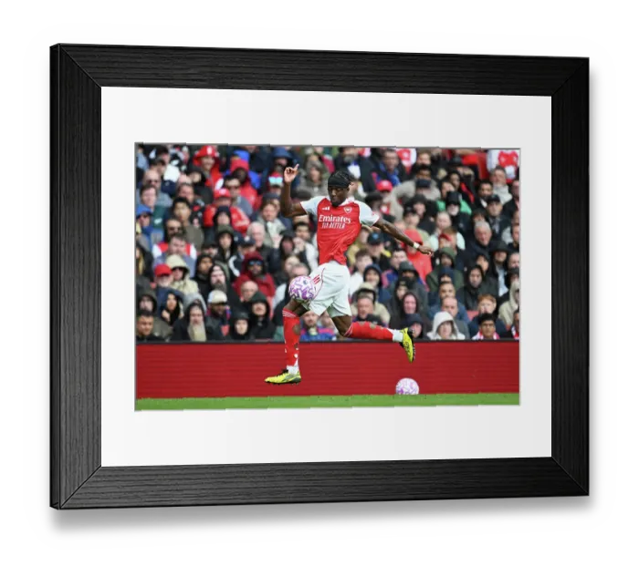 Framed Print : Arsenal v Nottingham Forest - Premier League Framed Print : Arsenal v Nottingham Forest - Premier League