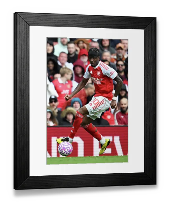 Framed Print : Arsenal v Nottingham Forest - Premier League