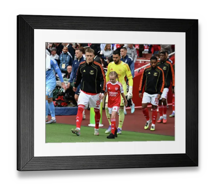 Framed Print : Arsenal v Nottingham Forest - Premier League