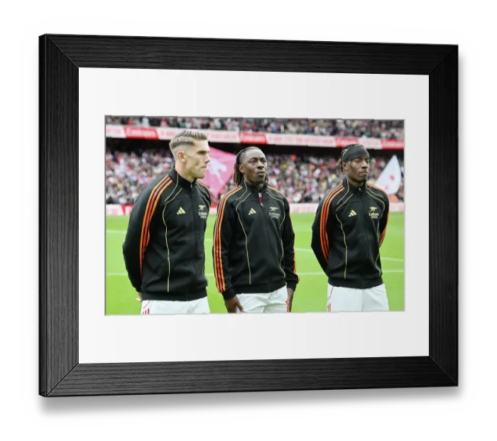 Framed Print : Arsenal v Nottingham Forest - Premier League