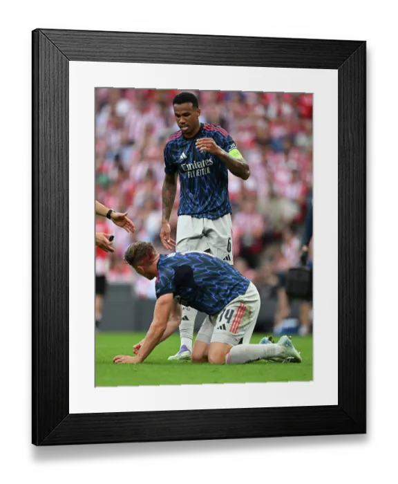 Framed Print : Athletic Club v Arsenal FC - UEFA Champions League 2025 / 26 League Phase MD1