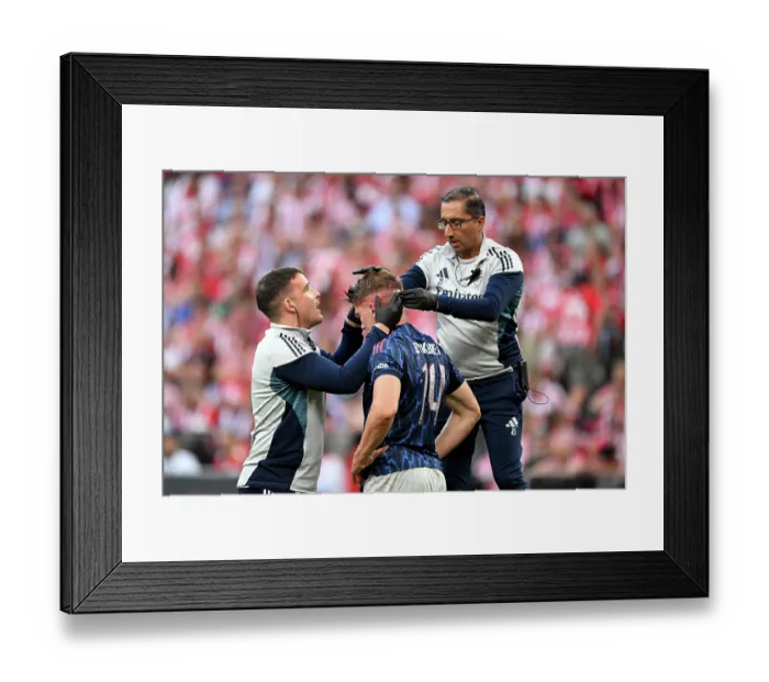 Framed Print : Athletic Club v Arsenal FC - UEFA Champions League 2025 / 26 League Phase MD1 Framed Print : Athletic Club v Arsenal FC - UEFA Champions League 2025 / 26 League Phase MD1