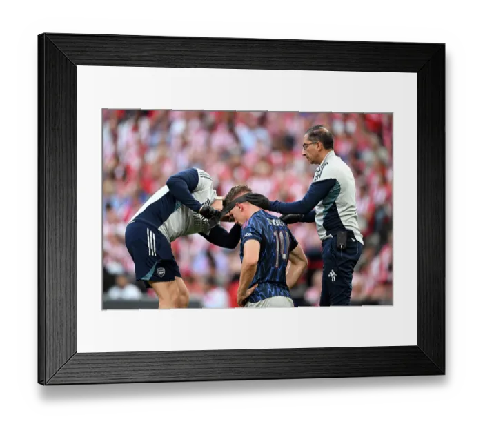 Framed Print : Athletic Club v Arsenal FC - UEFA Champions League 2025 / 26 League Phase MD1