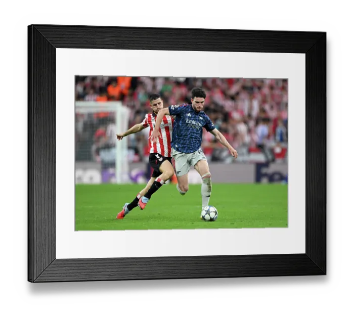 Framed Print : Athletic Club v Arsenal FC - UEFA Champions League 2025 / 26 League Phase MD1