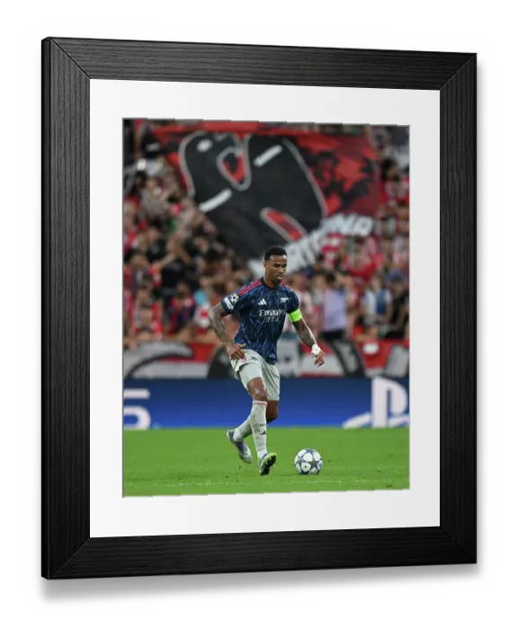 Framed Print : Athletic Club v Arsenal FC - UEFA Champions League 2025 / 26 League Phase MD1