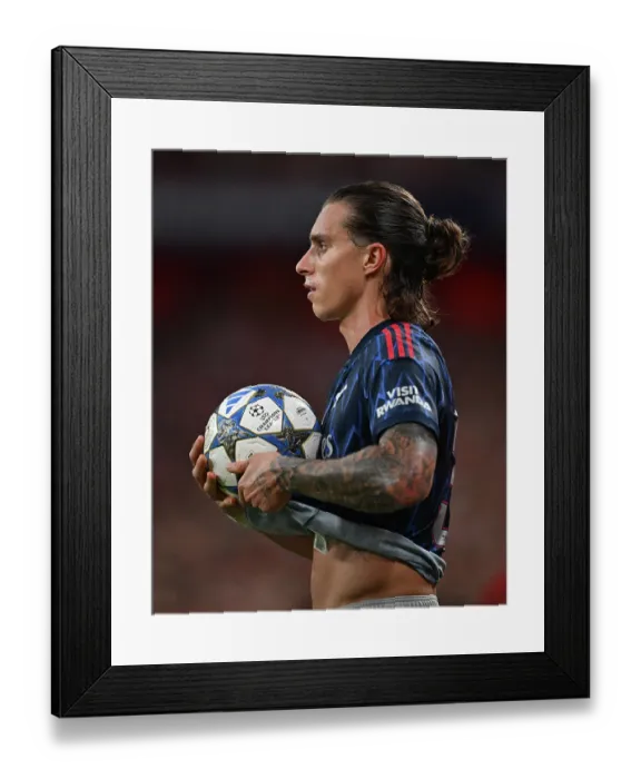Framed Print : Athletic Club v Arsenal FC - UEFA Champions League 2025 / 26 League Phase MD1 Framed Print : Athletic Club v Arsenal FC - UEFA Champions League 2025 / 26 League Phase MD1