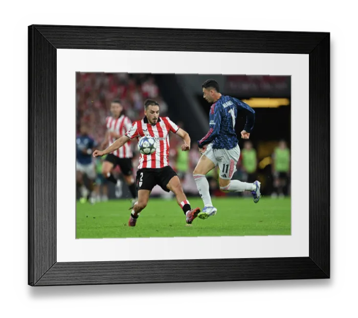 Framed Print : Athletic Club v Arsenal FC - UEFA Champions League 2025 / 26 League Phase MD1