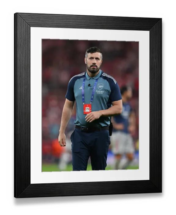 Framed Print : Athletic Club v Arsenal FC - UEFA Champions League 2025 / 26 League Phase MD1