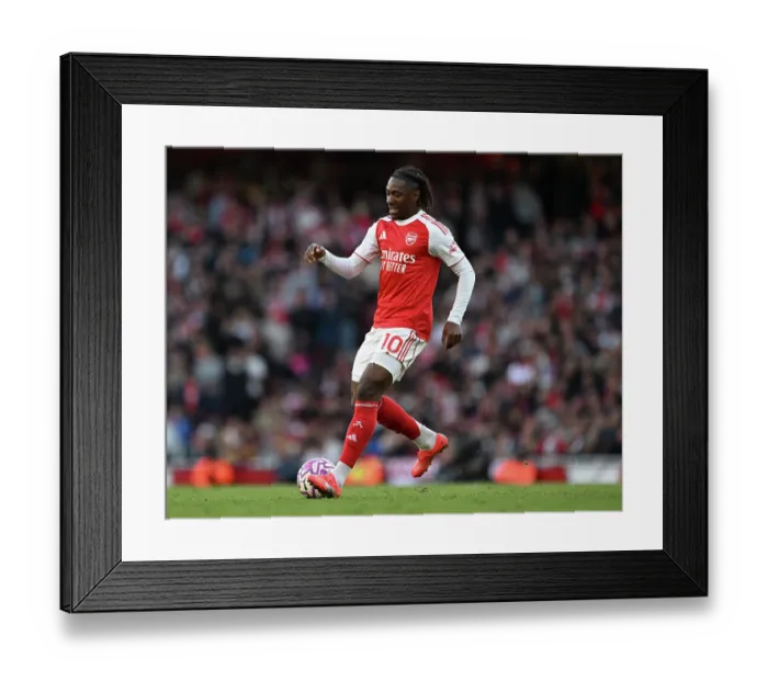 Framed Print : Arsenal v Manchester City - Premier League Framed Print : Arsenal v Manchester City - Premier League