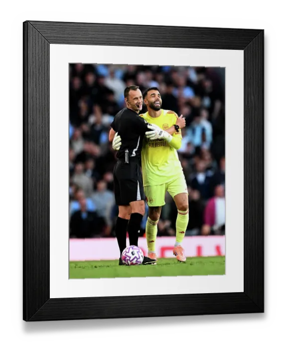 Framed Print : Arsenal v Manchester City - Premier League Framed Print : Arsenal v Manchester City - Premier League