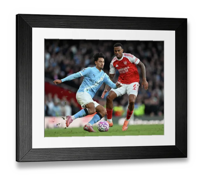 Framed Print : Arsenal v Manchester City - Premier League